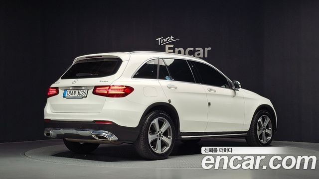 Mercedes-Benz GLC-Class GLC300 4MATIC — пробег 82 251 км — фото 2 из 5