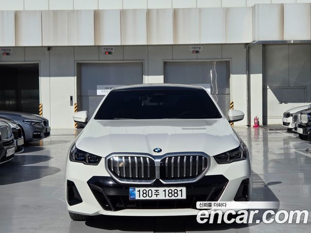BMW 5-Series 530i xDrive M Sport — пробег 64 650 км — фото 3 из 5