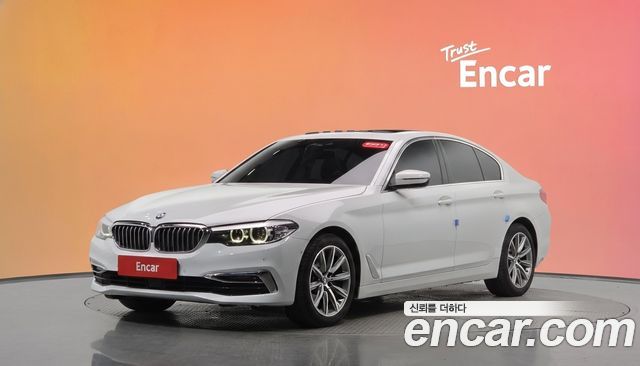 BMW 5-Series 520i Luxury — пробег 87 426 км — фото 1 из 5