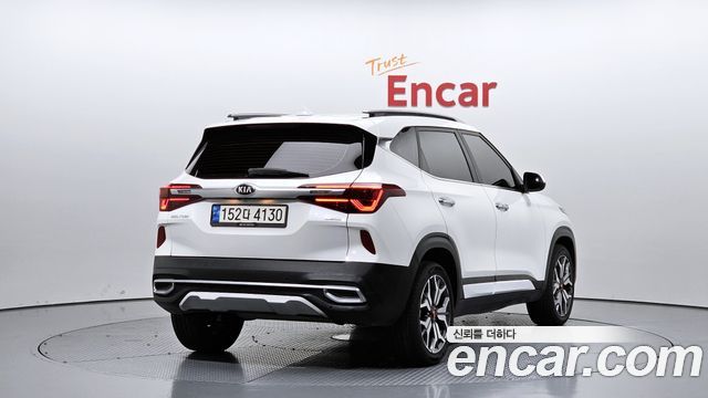 Kia Seltos из Кореи Encar