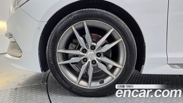Hyundai Sonata 2.0 Turbo Exclusive — пробег 125 683 км — фото 5 из 5