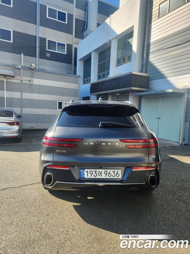Genesis GV70 из Кореи Encar